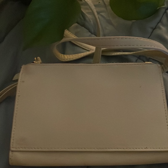 Tan Crossbody bag - Picture 3 of 3